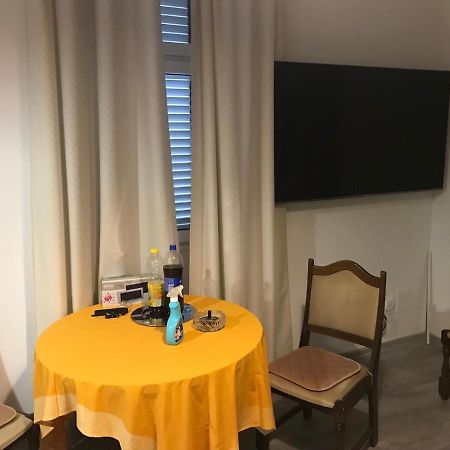 Apartamento Pergul Kaštela Exterior foto