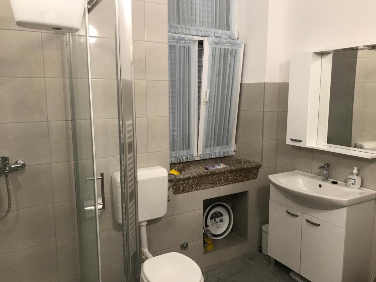 Apartamento Pergul Kaštela Exterior foto